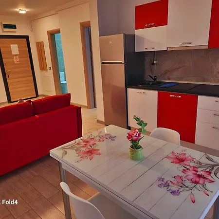 Apartment Sea Breeze - Pool & Sauna Gym Heated Pool Navodari
